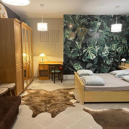 Muller'S Residenz - Self Check In Apartment Цвикау Екстериор снимка