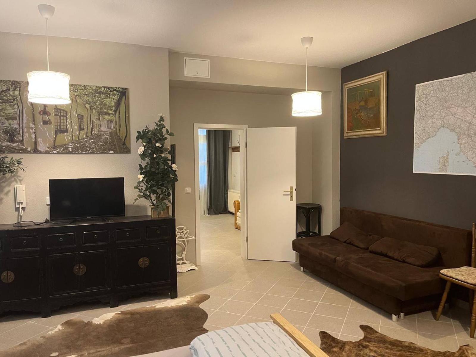 Muller'S Residenz - Self Check In Apartment Цвикау Екстериор снимка